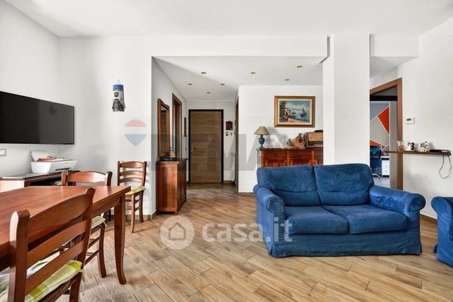 Appartamento in residenziale in Via Savona 9