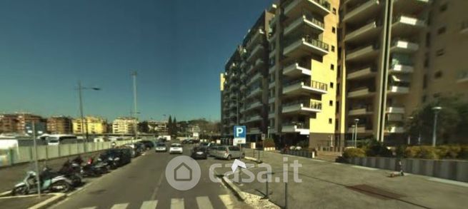 Box/posto auto in residenziale in Via Bartolomeo Diaz