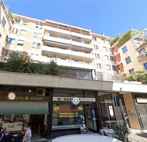 Appartamento in residenziale in Via Giacinto Bruzzesi 25