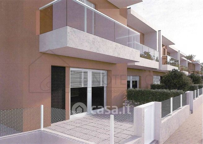 Villetta a schiera in residenziale in Viale Guglielmo Marconi 120