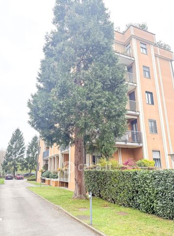Appartamento in residenziale in Via A. Sciesa 36