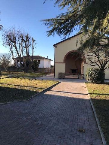 Villa in residenziale in 