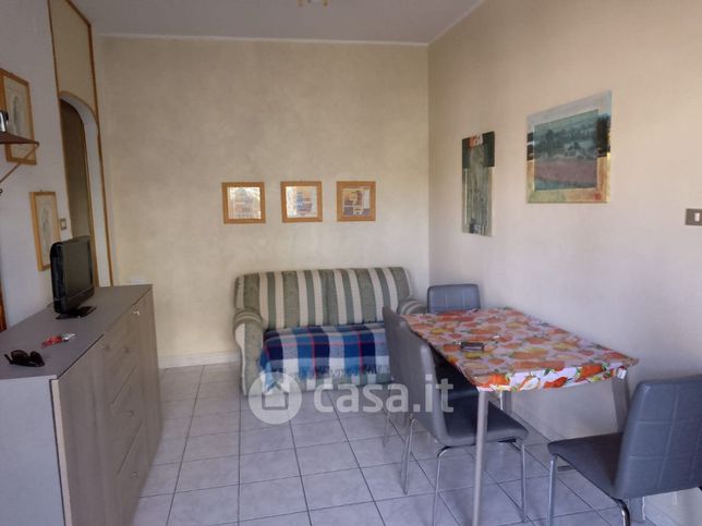 Appartamento in residenziale in Strada Statale 16 Adriatica
