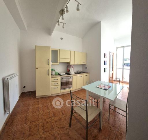 Appartamento in residenziale in Via Revello 55