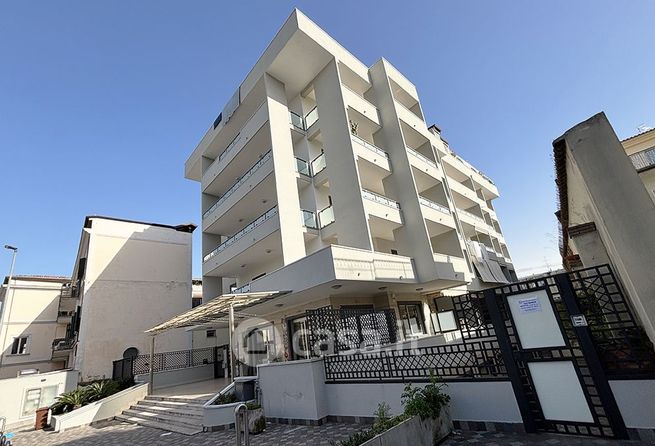 Box/posto auto in residenziale in Via Quinto Orazio Flacco 5
