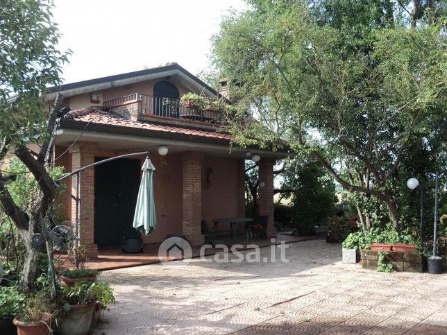 Casa indipendente in residenziale in Via Rotta Martinella