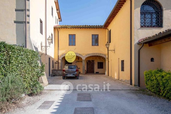 Rustico/casale in residenziale in Via Roma