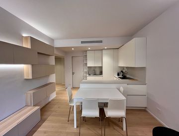 Appartamento in residenziale in Via Francesco Albani