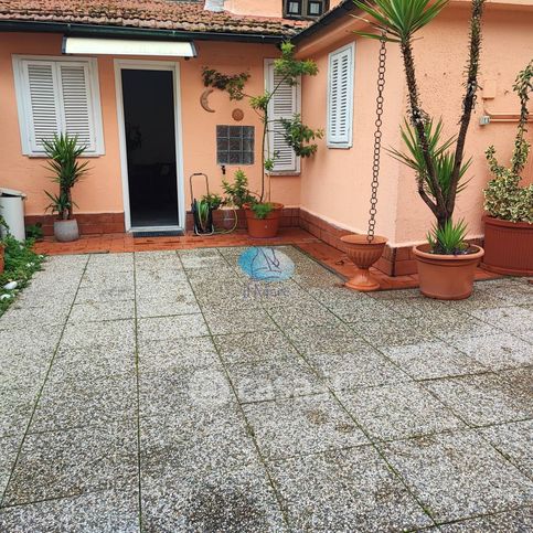 Casa indipendente in residenziale in Via Santa Marta