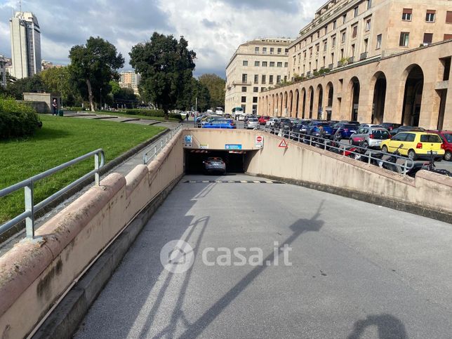 Garage/posto auto in residenziale in Piazza della Vittoria