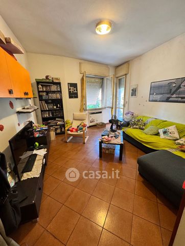 Appartamento in residenziale in Via Lucania