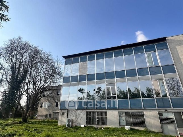 Ufficio in commerciale in Via Archimede