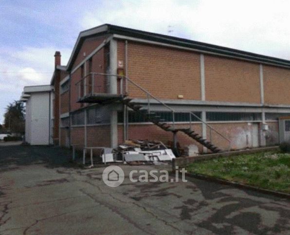 Capannone in commerciale in Via della Repubblica 80 /a