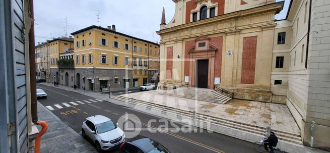 Ufficio in commerciale in Via Enrico Cialdini 45