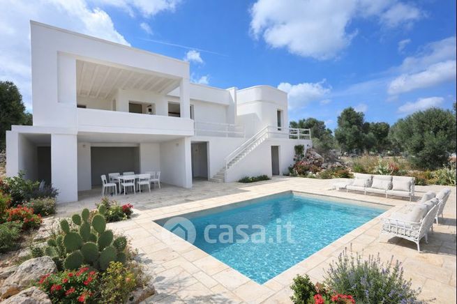 Villa in residenziale in Contrada Sierri