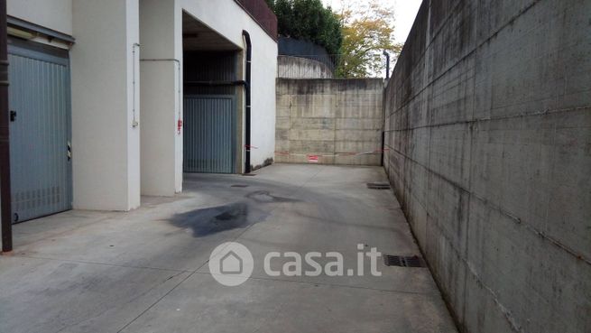 Box/posto auto in residenziale in Vicolo Casalis