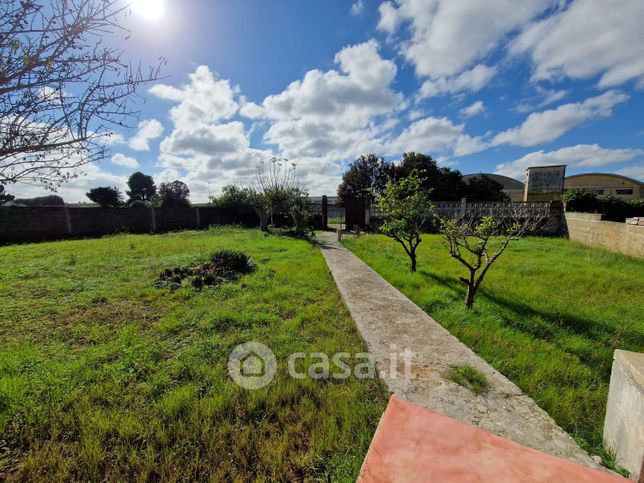 Terreno agricolo in commerciale in 