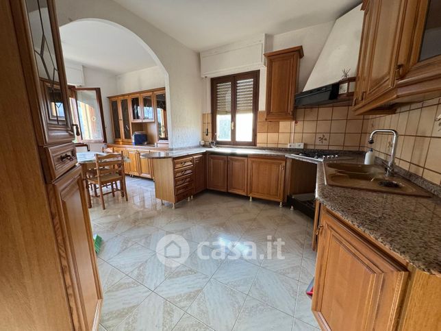Appartamento in residenziale in Via Ines Negri
