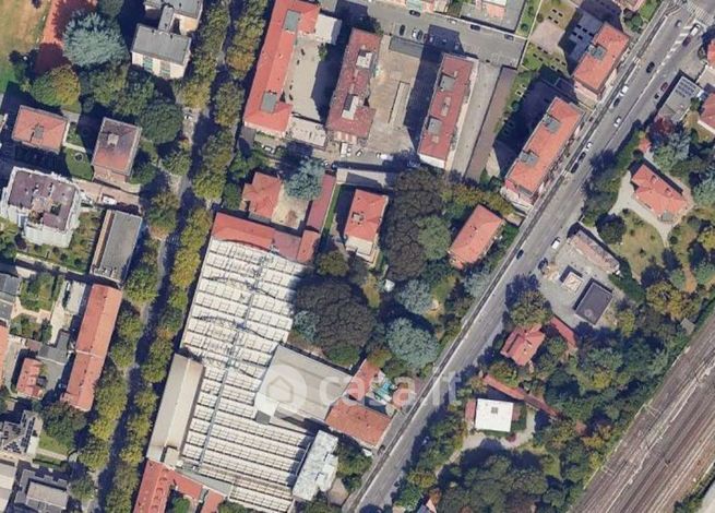 Box/posto auto in residenziale in Viale Antonio Gramsci