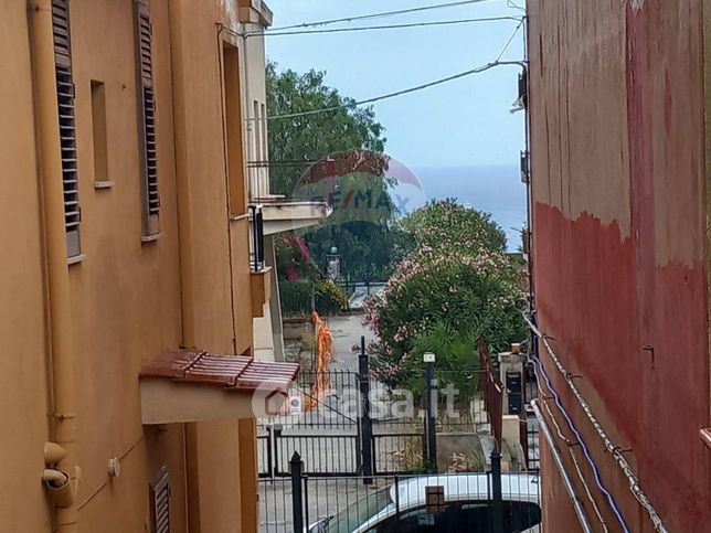 Appartamento in residenziale in Via Ugo Foscolo 8 -2