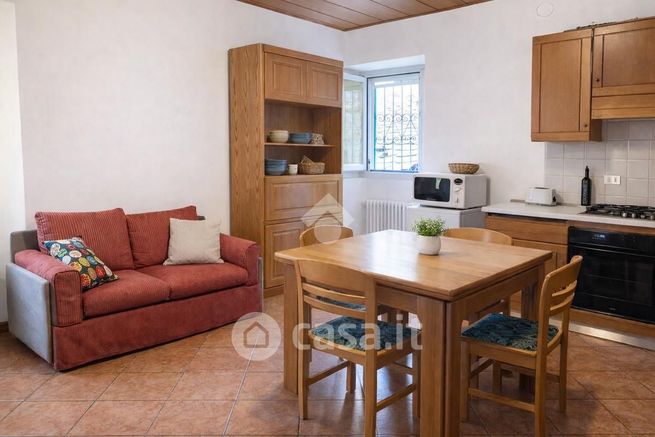 Appartamento in residenziale in Via Lavizzari 3