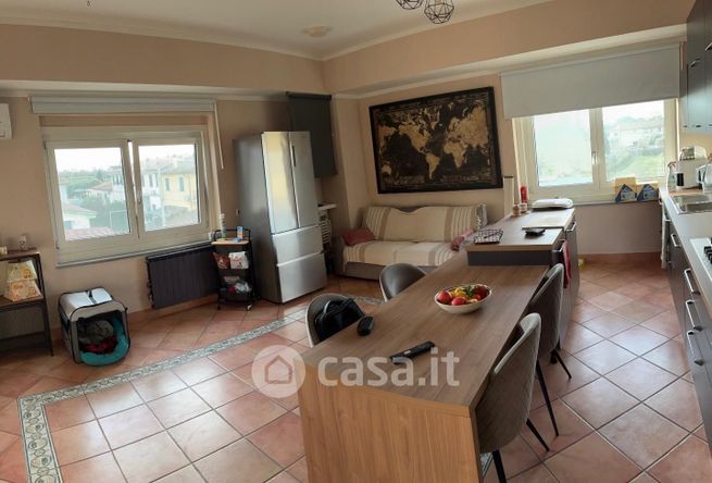Appartamento in residenziale in Via Puntoni Campo 17