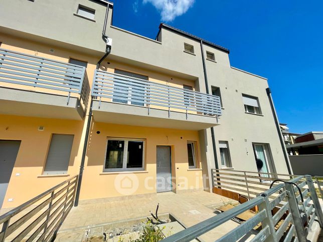 Villetta a schiera in residenziale in Via Milano