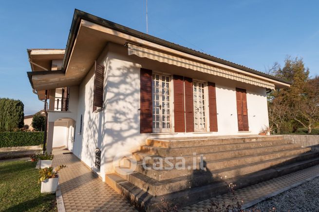 Casa bi/trifamiliare in residenziale in Via Gritti 65