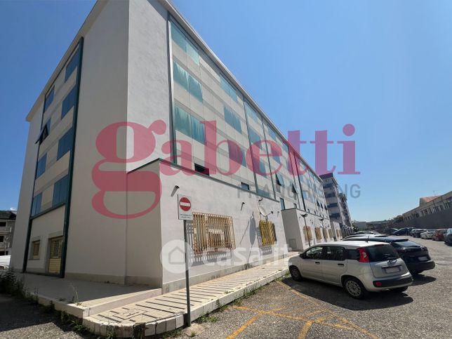 Ufficio in commerciale in Corso Trieste 99