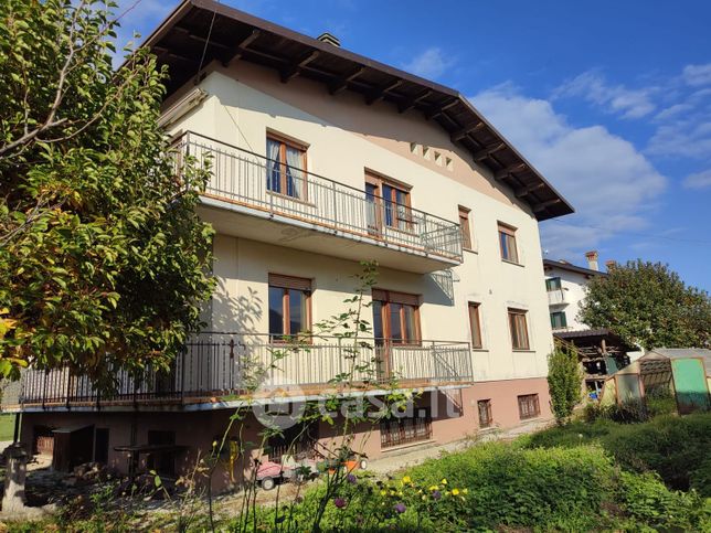 Casa indipendente in residenziale in Via Dante Alighieri