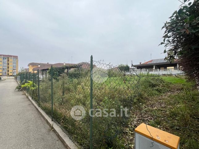 Terreno edificabile in residenziale in Via Michele Magone