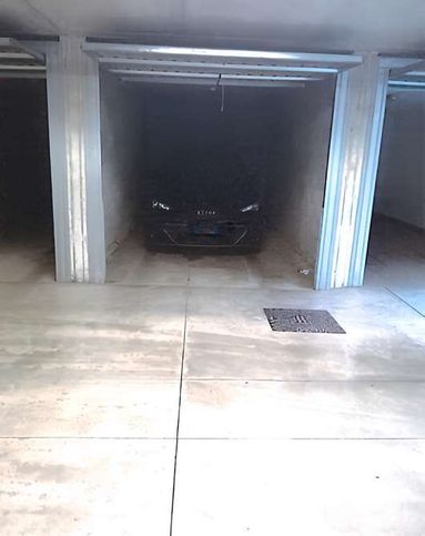 Box/posto auto in residenziale in Via per Montorfano 50