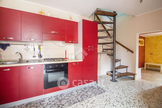 Casa bi/trifamiliare in residenziale in Via della Chiesa 72