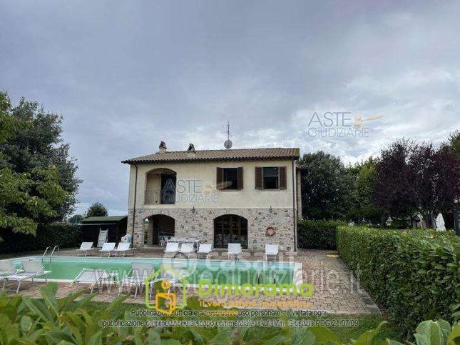 Appartamento in residenziale in Via Giosuè Carducci 52