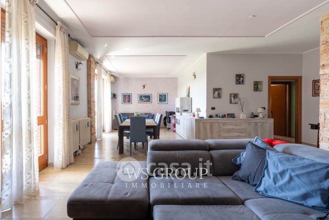 Appartamento in residenziale in Viale C. Battisti 137