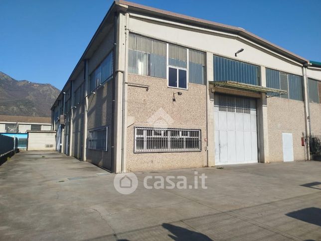 Capannone in commerciale in Viale dei Mareschi