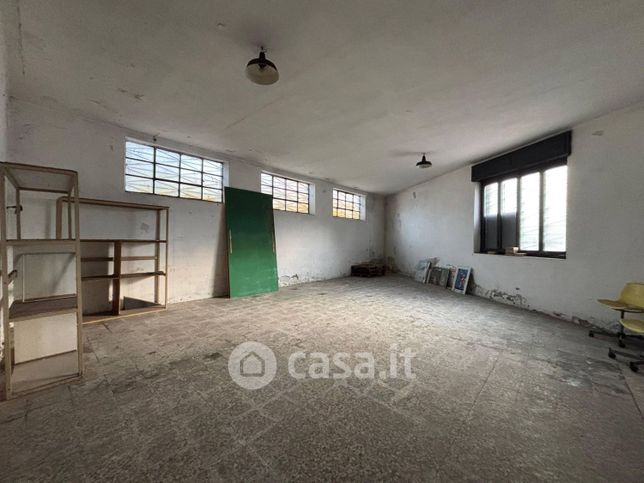 Casa indipendente in residenziale in Via Adua 13