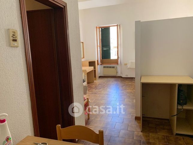 Appartamento in residenziale in Via Tommaso Pertica