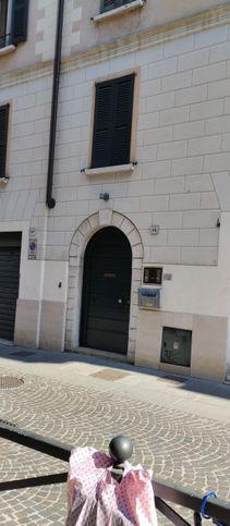 Appartamento in residenziale in Via Elia Capriolo 14