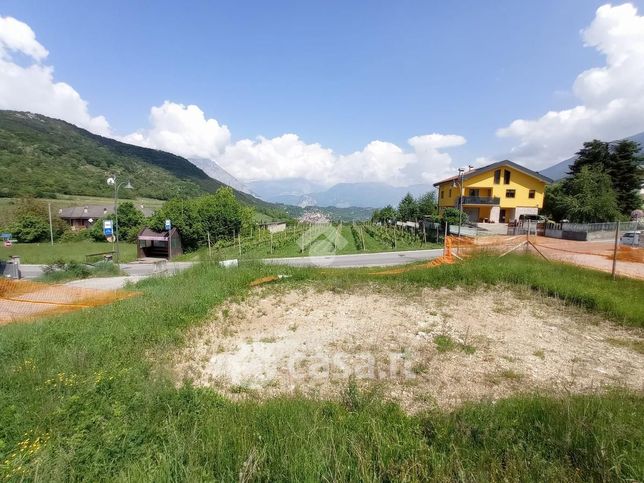 Terreno edificabile in residenziale in Via Nuova