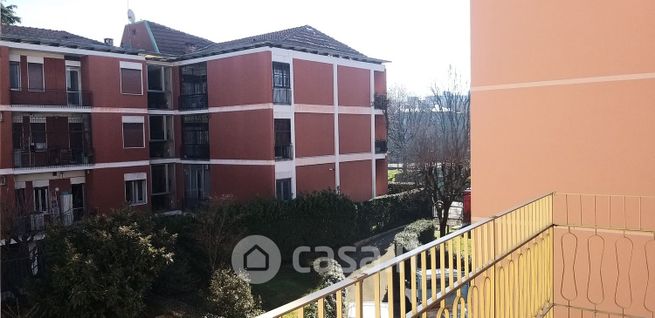 Appartamento in residenziale in Via Alfredo Comandini 6