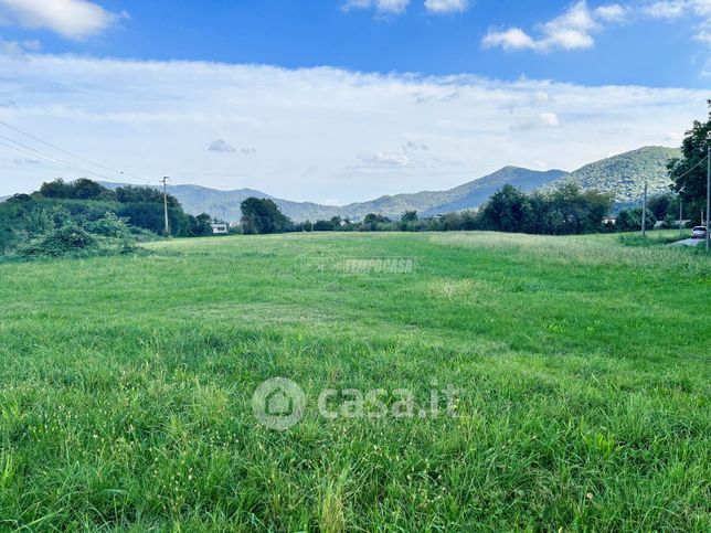 Terreno agricolo in commerciale in 