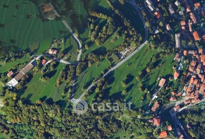 Terreno agricolo in commerciale in Via Maggiore