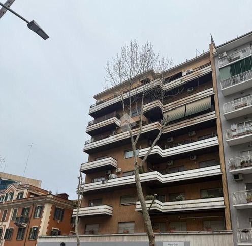 Appartamento in residenziale in Via Oderisi da Gubbio