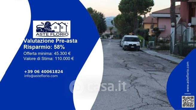 Terreno agricolo in commerciale in Via G. Verdi