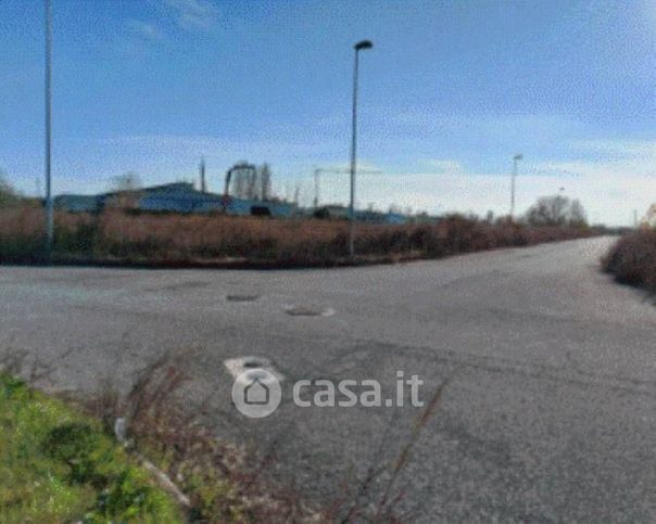 Terreno agricolo in commerciale in Via Pietro Nenni