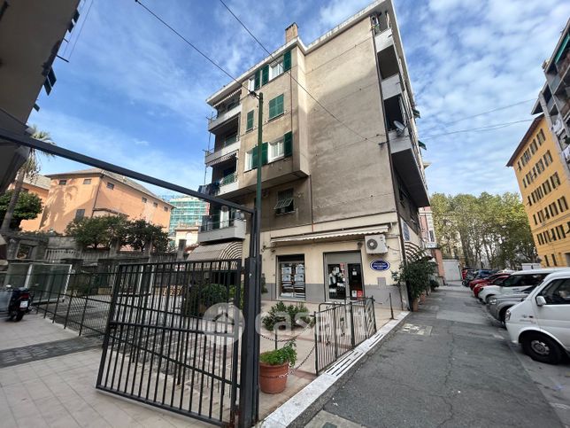 Appartamento in residenziale in Via Tortosa