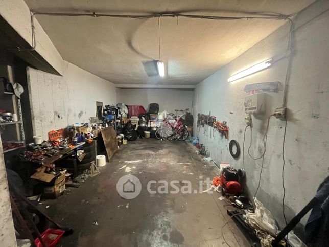 Garage/posto auto in residenziale in Via Luigi Einaudi 32