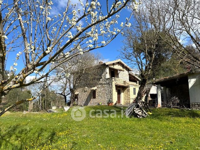 Casa indipendente in residenziale in Strada di Rubbiano