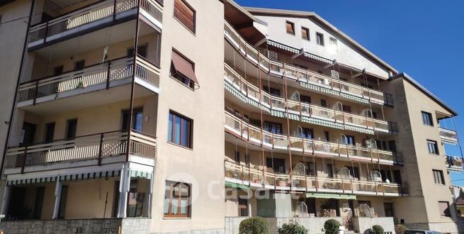 Appartamento in residenziale in Via Monte Manzol 10